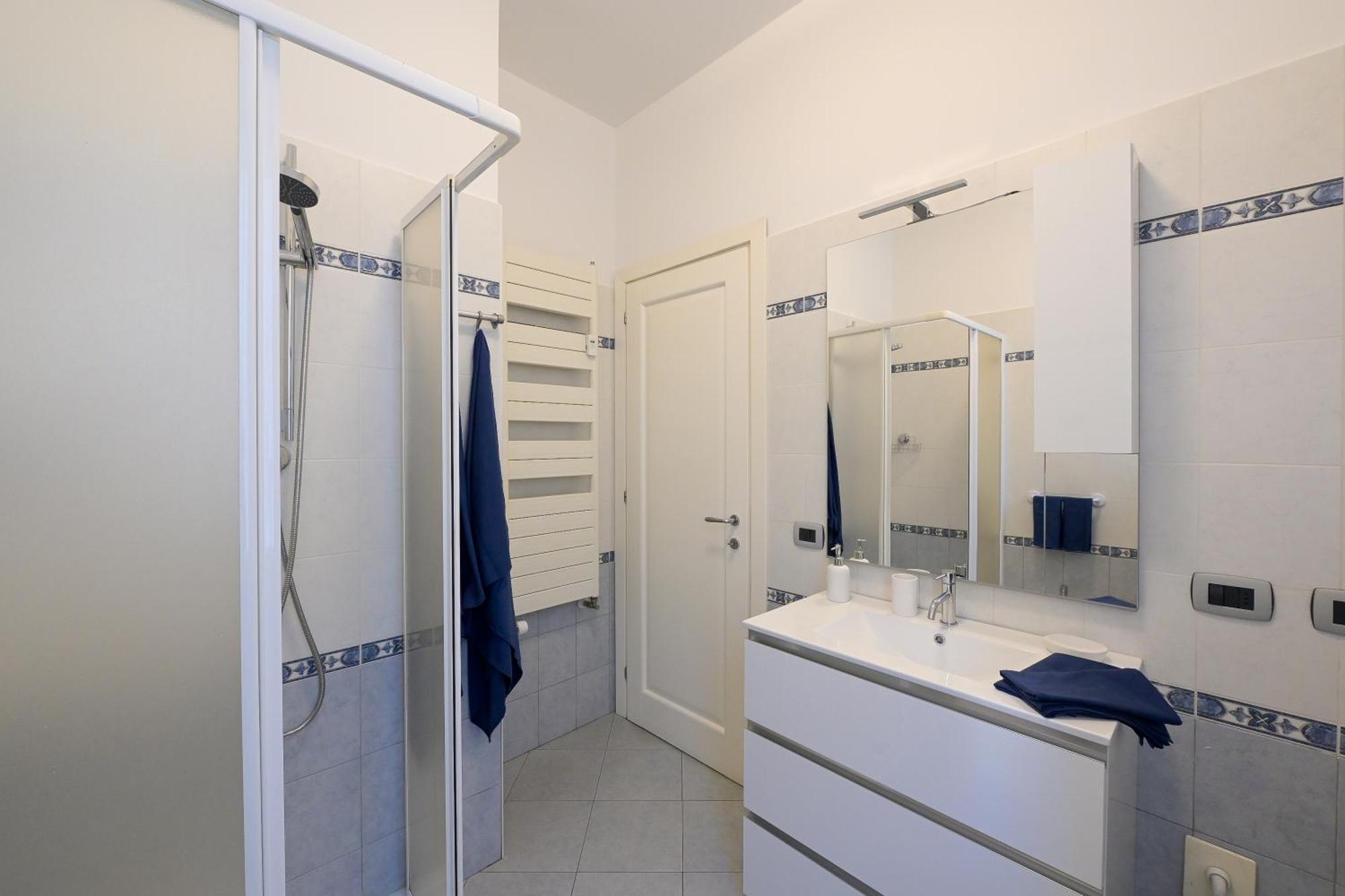 Апартаменты Tuliphouse Da Davide Болонья Экстерьер фото